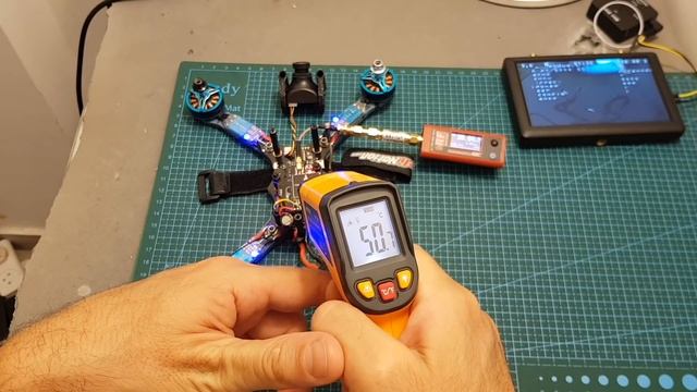 AKK FX2 Ultimate Mini 1.2W VTX - Review & Flight Footage смотреть онлайн