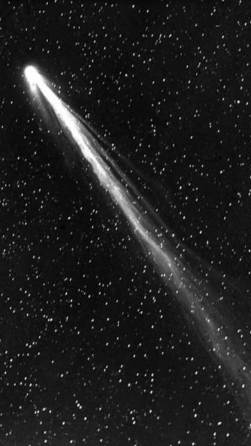 Trying to explain Halley’s Comet in (60 seconds) смотреть онлайн