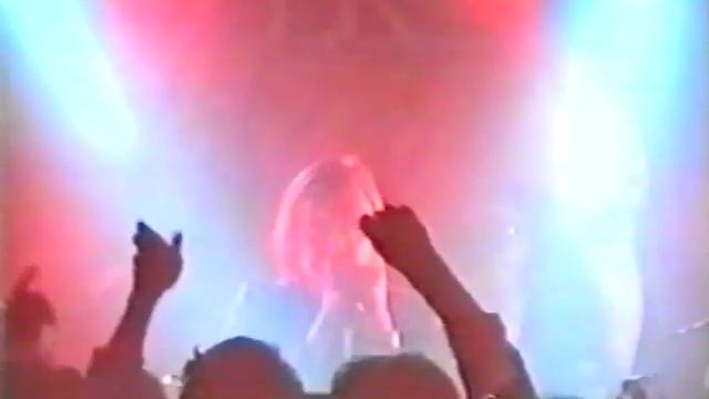 Гражданская Оборона - "Красный Шаман" (Новосибирск, Общежитие №5, НГУ, 14.12.1994) смотреть онлайн