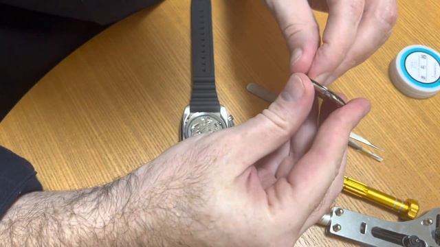 Never pay for a battery change again! Seiko Velatura SNDA63 Divers Chronograph смотреть онлайн