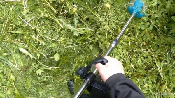 Триммер для газона 21В 9022. Стоит ли покупать триммер на акомуляторе.