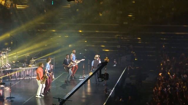 2014 03 26 Bruno Mars Singapore - Treasure