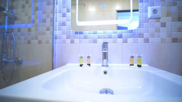 Welcome to the Hotel Hills Kvariati(HD) смотреть онлайн