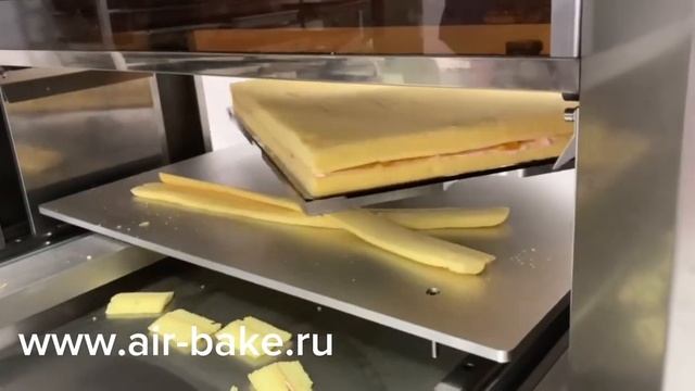 Вертикальная резка прямоугольных тортов, рулетов и тостов смотреть онлайн