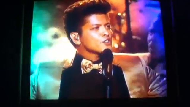 Bruno Mars Runaway Baby Live At The 54th Grammy Awards (2012)