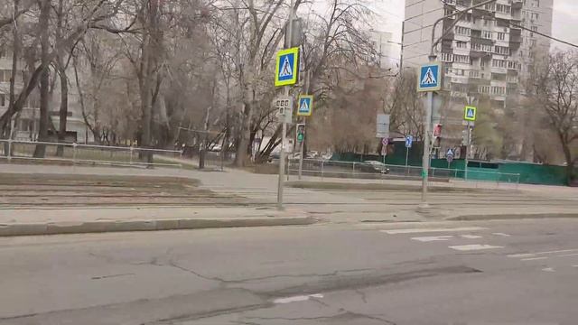 Автобус №915. Метро "Калужская" - МЦК Крымская - Метро "Калужская" смотреть онлайн