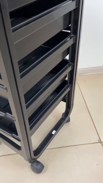 0615 Парикмахерская тележка на колёсиках смотреть онлайн