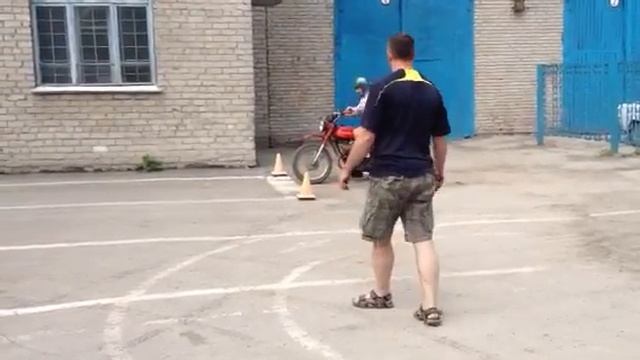 Иван сдает на категорию А смотреть онлайн