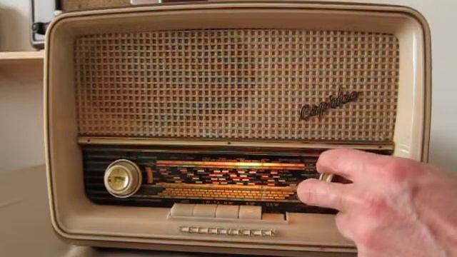 Röhrenradio Telefunken Caprice смотреть онлайн