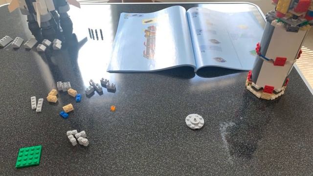 Lego - Saturn V смотреть онлайн