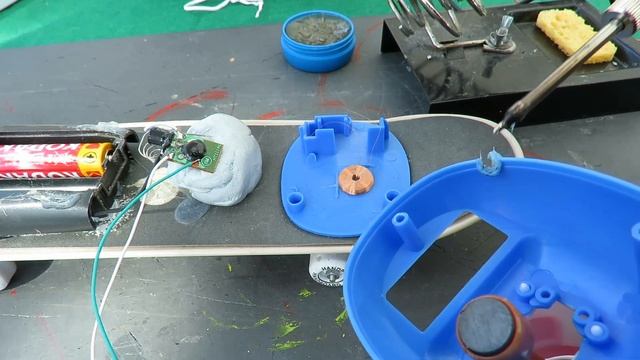 My solar Snowman fell over Can I repair him 20200406 смотреть онлайн