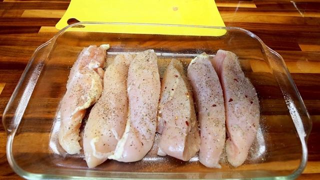 EASY Cheesy Baked Chicken Breast WW Friendly | Lightened Up | Weight Watchers-With Calories & Macro смотреть онлайн