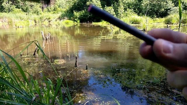  ВЗРЫВАЕМ БОЛЬШИЕ ПЕТАРДЫ В ВОДЕ  Я УТОПИЛ КАМЕРУ  Тест Петард в Воде  Салют вылетел из воды