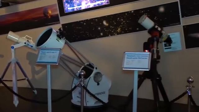 Виртуальная экскурсия по классическому музею Урании – #Москвастобой смотреть онлайн