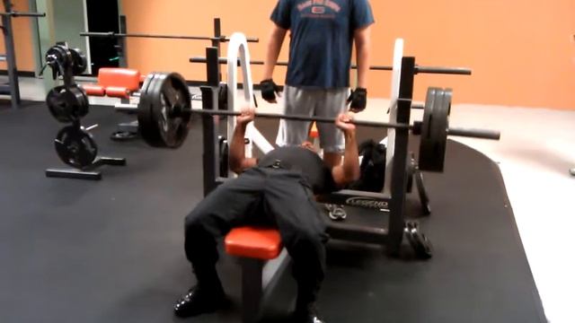 168 Benchpress 315 lbs 5x-44yrs old смотреть онлайн