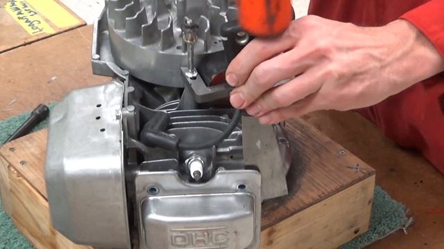 Honda GC and GX Series Valve Cover Removal смотреть онлайн