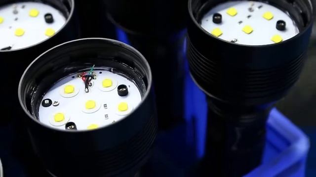 25,000 Lumen Olight X9R Factory tests and assembly смотреть онлайн