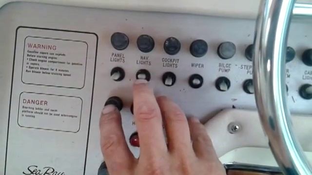 1985 sea ray 270 cockpit tour - includes engine compartment and instrument panel смотреть онлайн