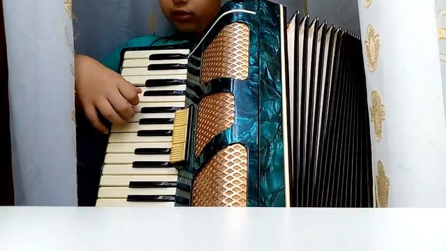 Как играть деспасито на аккардеоне смотреть онлайн