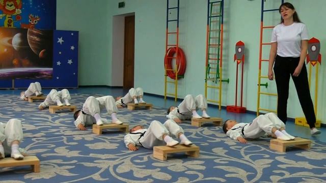 НОД "Путешествие в космос" смотреть онлайн
