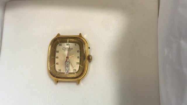 Наручные мужские часы Слава СССР позолоченные вертикальный календарь смотреть онлайн