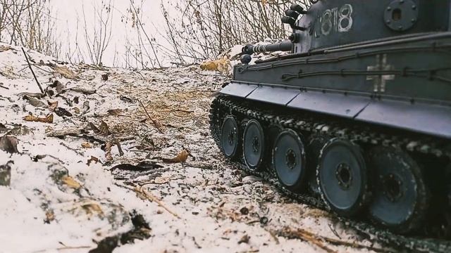 Tiger 1 East front. смотреть онлайн