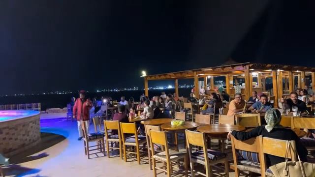 Live show at Carols Beau Rivage смотреть онлайн