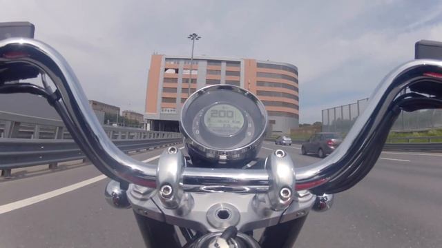 Максималка MotoGuzzi Eldorado тест в городе - Top Speed of Moto Guzzi Eldorado in the city- 207kmh смотреть онлайн