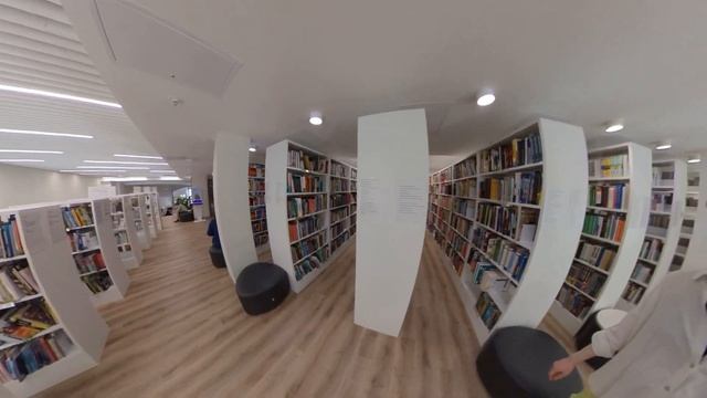 Обзор общественного пространства - Библиотеки имени Маяковского в г. СПб смотреть онлайн