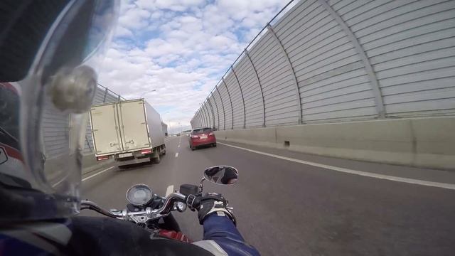 Медленный Moto Guzzi Eldorado глазами девочки-двоечки: отзыв любительницы скорости на чоппер-круизер смотреть онлайн