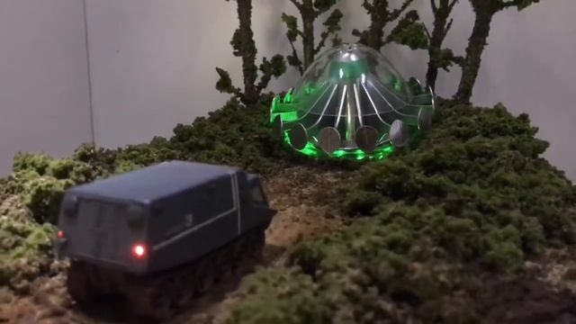 Gerry Anderson's UFO Model Kit Diorama смотреть онлайн