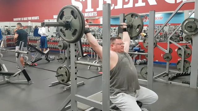 Shoulder Press - 205 lbs смотреть онлайн