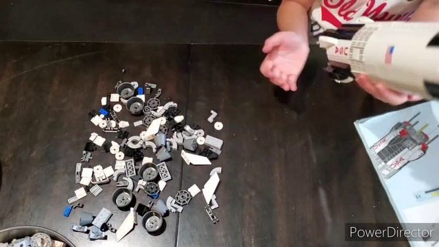 Building LEGO Saturn 5! смотреть онлайн