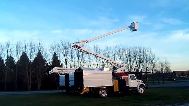 2002 International Hi-Ranger XT60/70 Elevator Forestry Bucket Truck For Sale смотреть онлайн