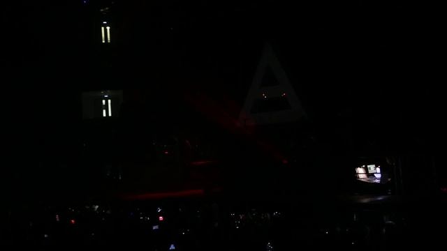 Thirty Seconds To Mars - End Of All Days (live in Minsk, 04-04-15) смотреть онлайн
