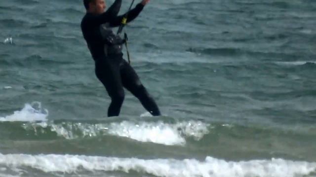 2015-10-17-131001-KITESURF JORGE.SKATE ARENA SAIL JOSE.12 KT.LAREDO смотреть онлайн