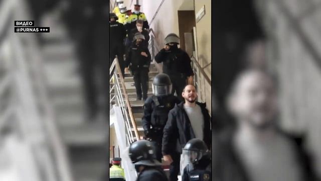 Арест рэпера Пабло Хаселя вызвал протесты в Испании смотреть онлайн