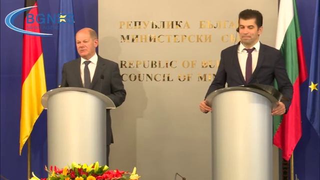 Олаф Шолц в София: РСМ трябва да изпълни всички условия смотреть онлайн