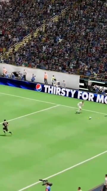 Каждый день новые видео💪 #edit #skill #fc24 #freekick #legend #cr7 #epic #epicgoal #vamos смотреть онлайн