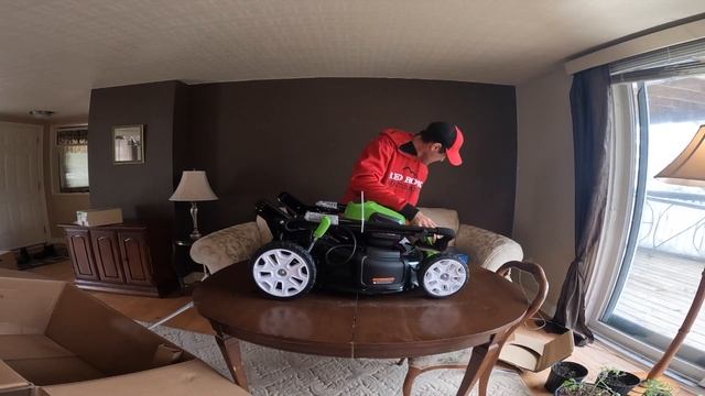 Unboxing GREEN WORKS 80V MOWER AND TRIMMER смотреть онлайн