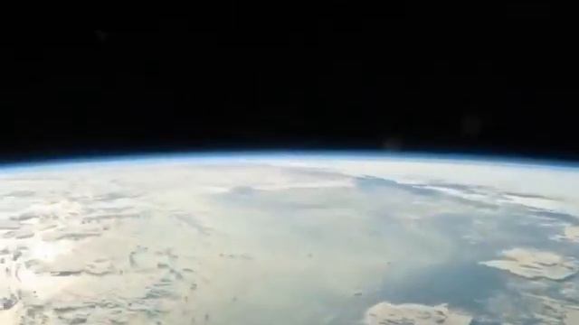 земля вид из космоса 2 смотреть онлайн