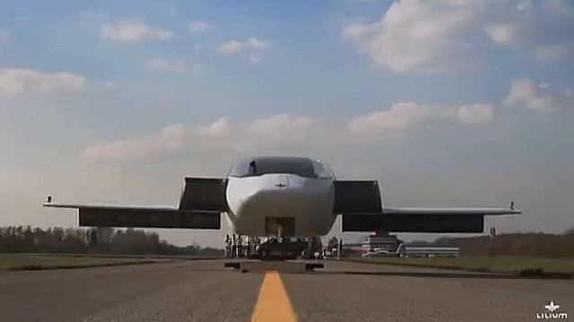 Elektrikli Jet Lilium смотреть онлайн
