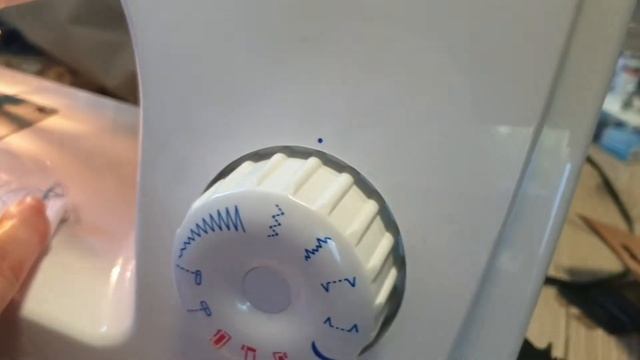 Singer teil 2 Nähmaschine Zickzack und andere Funktion смотреть онлайн