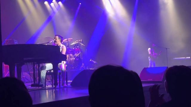 Somebody to Love,God save the Queen,Tokyo Japan,05/06/2023 смотреть онлайн