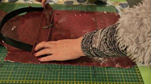 Шьём красную сумку из искусственной кожи своими руками