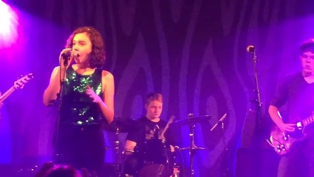 Portland School of Rock Queen Spread Your Wings смотреть онлайн