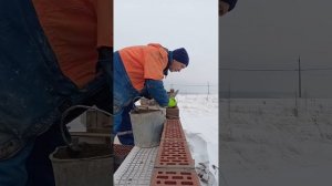 КИРПИЧНАЯ ЛИЦЕВАЯ КЛАДКА ЗИМОЙ