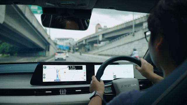 EV With EXCELLENT Value, But.. | Chery Omoda E5 Review смотреть онлайн