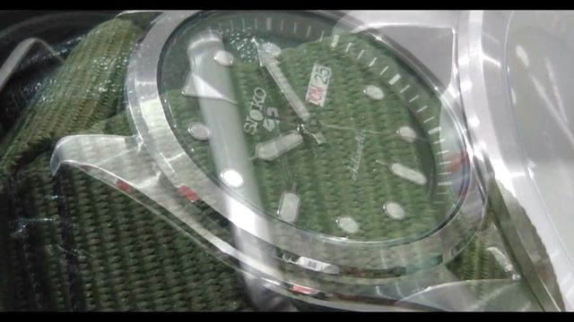 SEIKO 5 SRPE63K1 Green Dial | Best Military Style Watch Under 300$ смотреть онлайн