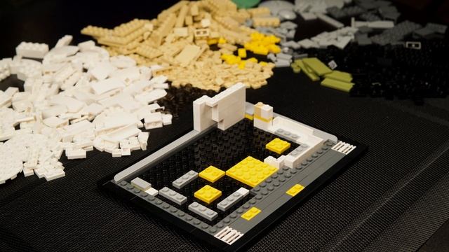LEGO Stop Motion Build - Solomon R. Guggenheim Museum - LEGO Architecture Set #21035 смотреть онлайн